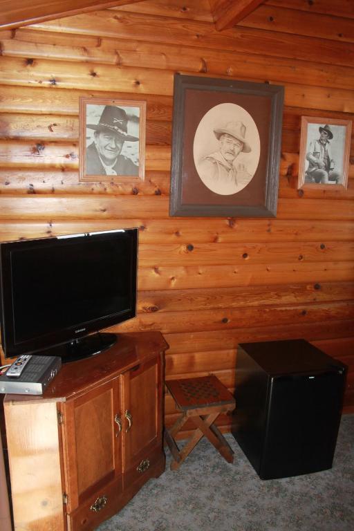 Virginia Creek Settlement Lodge *