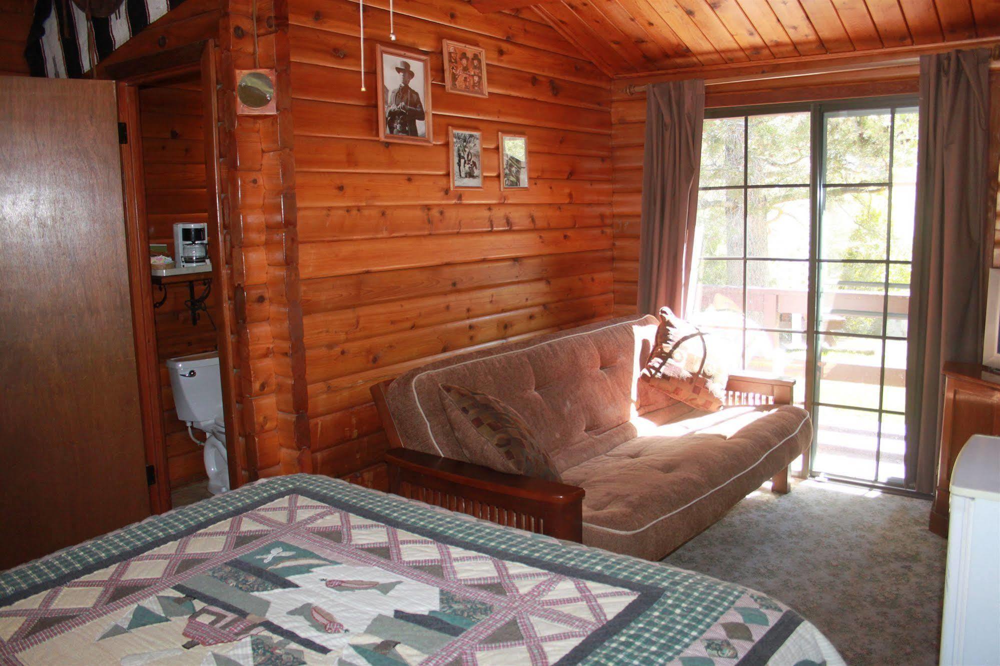 Virginia Creek Settlement Lodge *