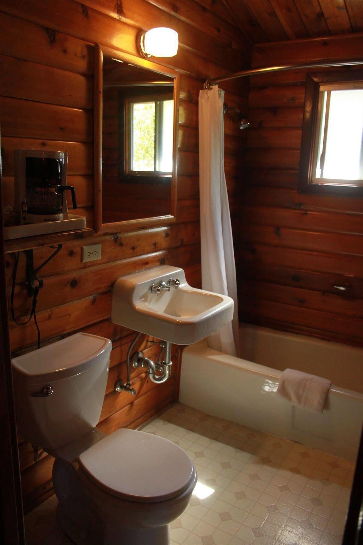 Virginia Creek Settlement Lodge Bridgeport