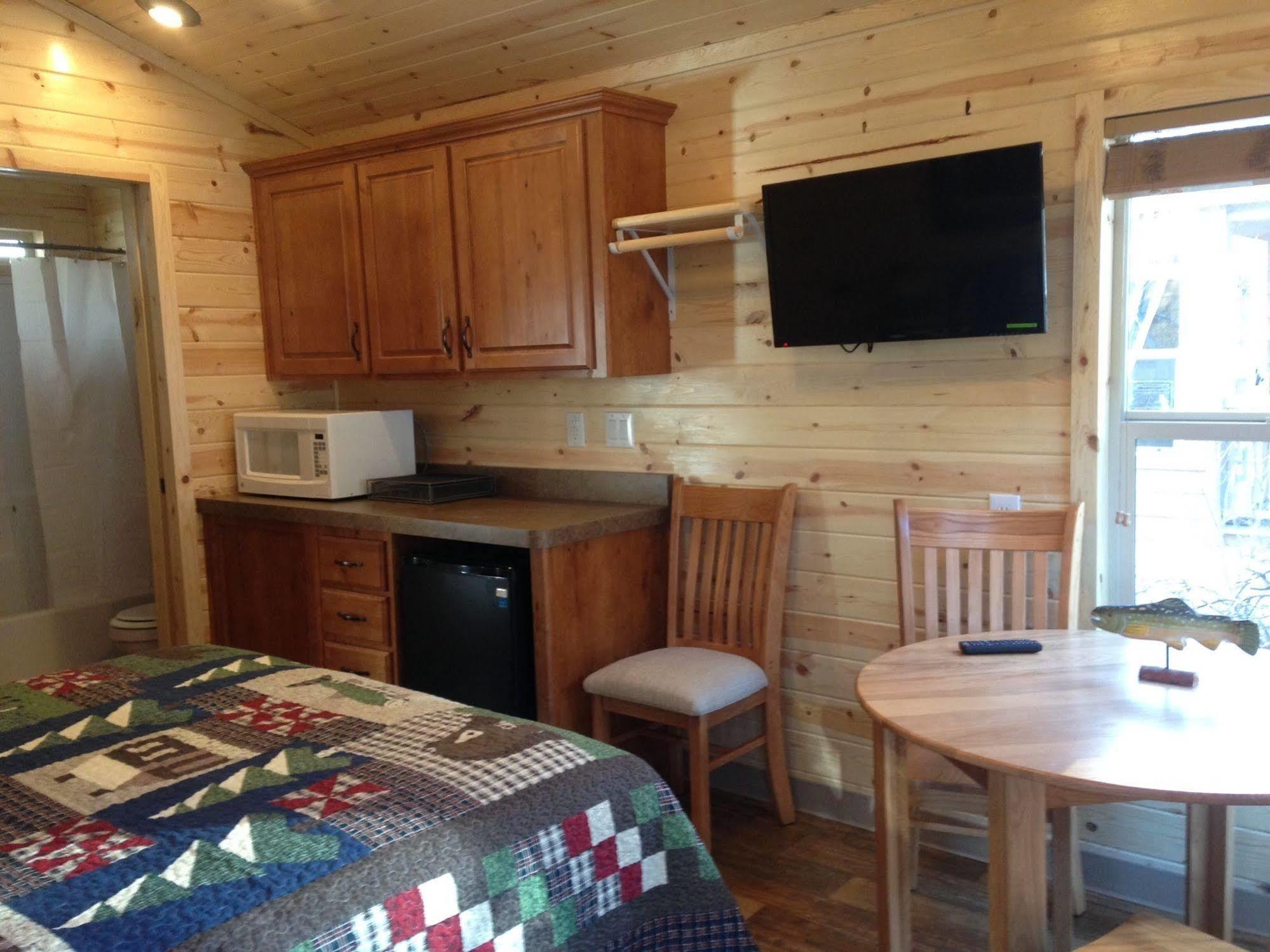 Virginia Creek Settlement Lodge *