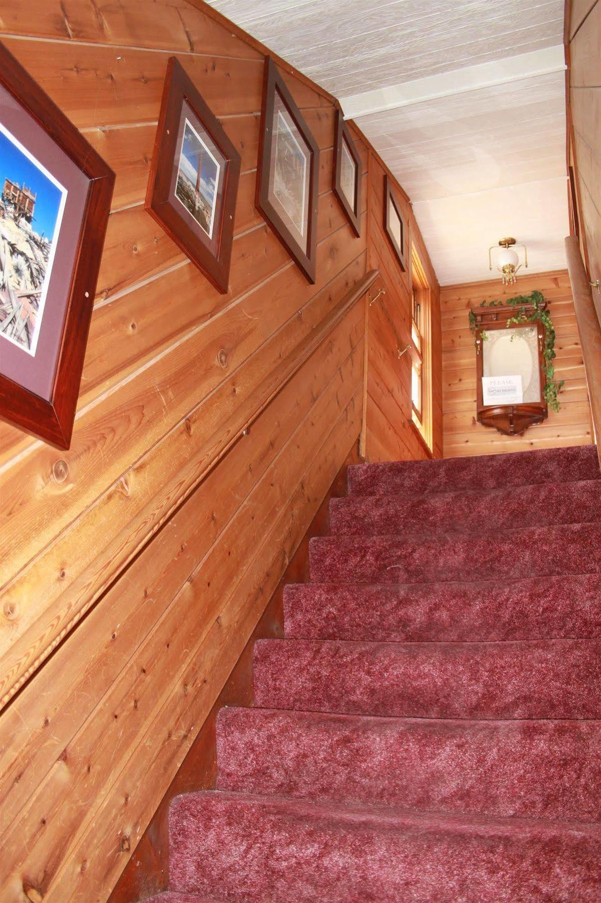 Virginia Creek Settlement Lodge *